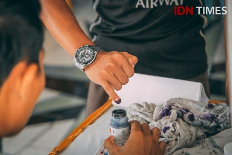 Berdamai dengan Kotak Kosong